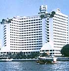 Bangkok Hotels - Menam Riverside Hotel